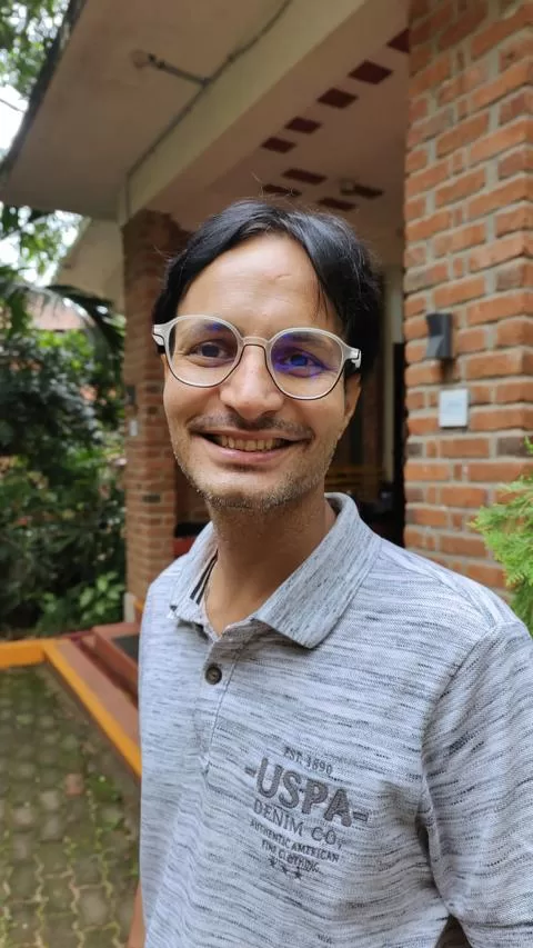 Manish Kumar - India