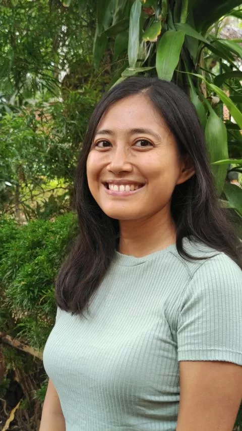 Putri Ika Novita Wati - Indonesia